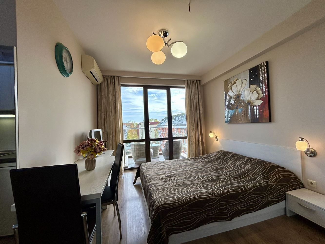 Модерно студио в престижен комплекс на Слънчев бряг – идеално за инвестиция и комфортен живот