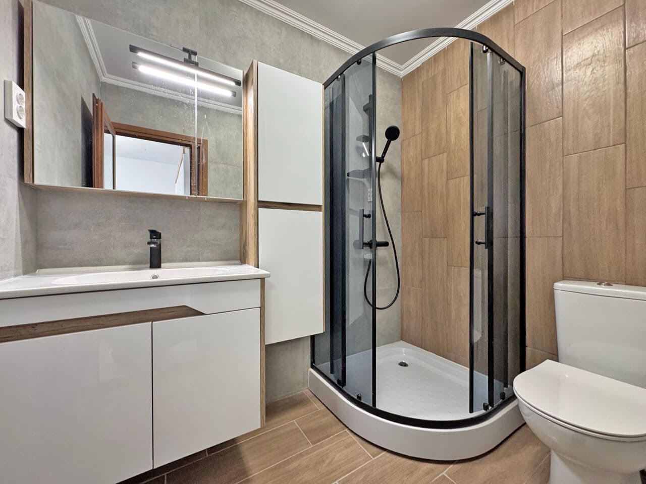 Изключителен двустаен апартамент на партер в престижен комплекс в Слънчев бряг