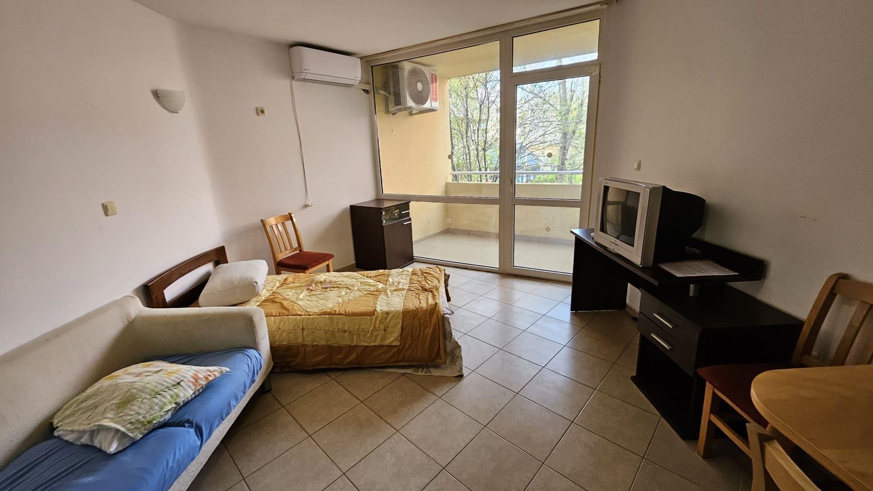 Двустаен апартамент на 200 м от плажа в Слънчев бряг – отлична локация и инвестиционен потенциал