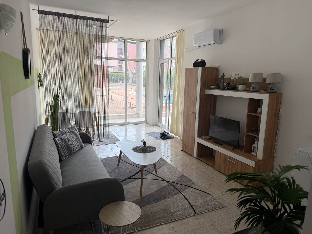 Двустаен апартамент в Слънчев бряг с отлични удобства и близост до плажа