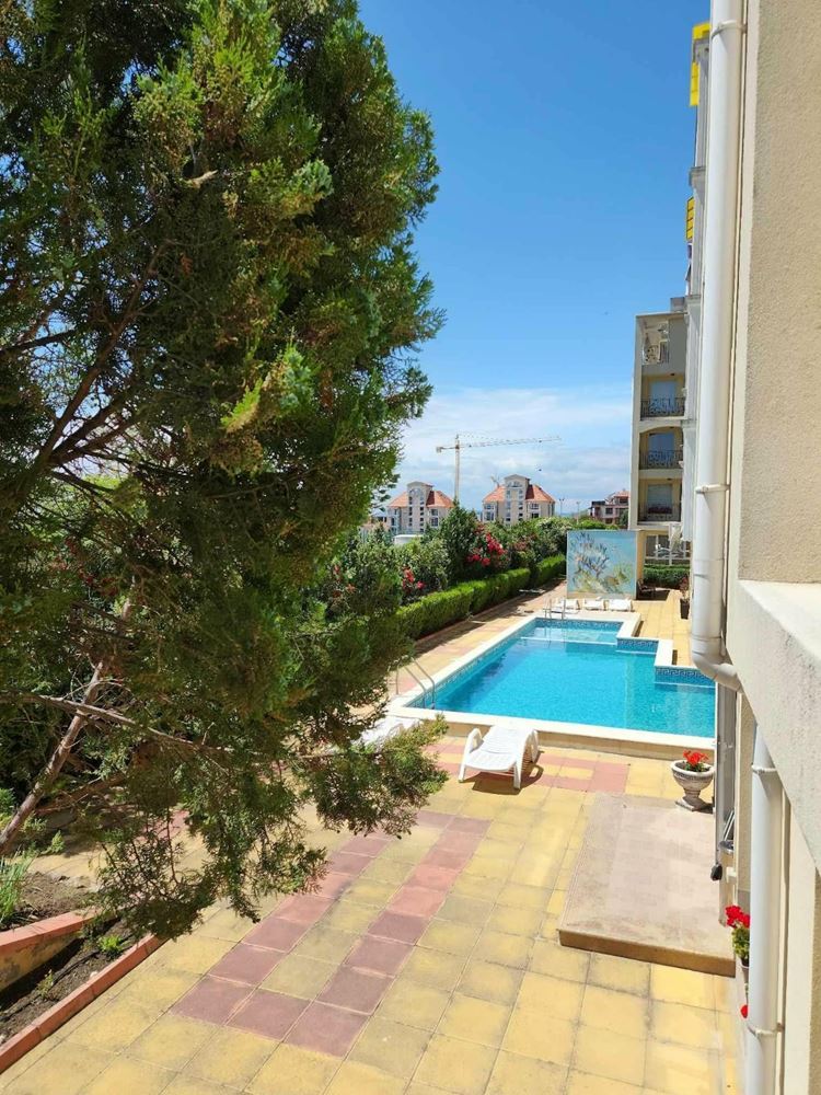 Комфорт и практичност до морето – напълно обзаведен двустаен апартамент в Свети Влас