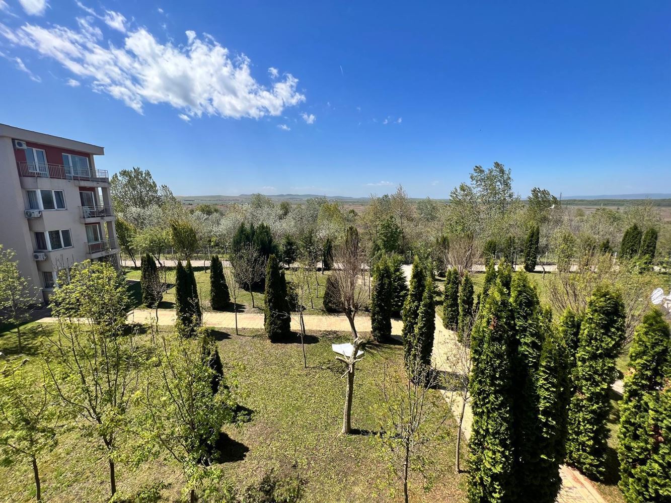 Просторно и напълно обзаведено студио в Слънчев бряг – готово за живот или инвестиция