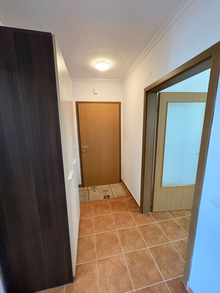 Панорамен двустаен апартамент на първа линия в Поморие с директна морска гледка