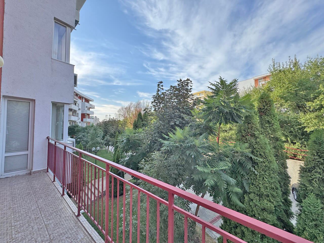 Готов за нанасяне!  Двустаен апартамент в атрактивен комплекс в Свети Влас  