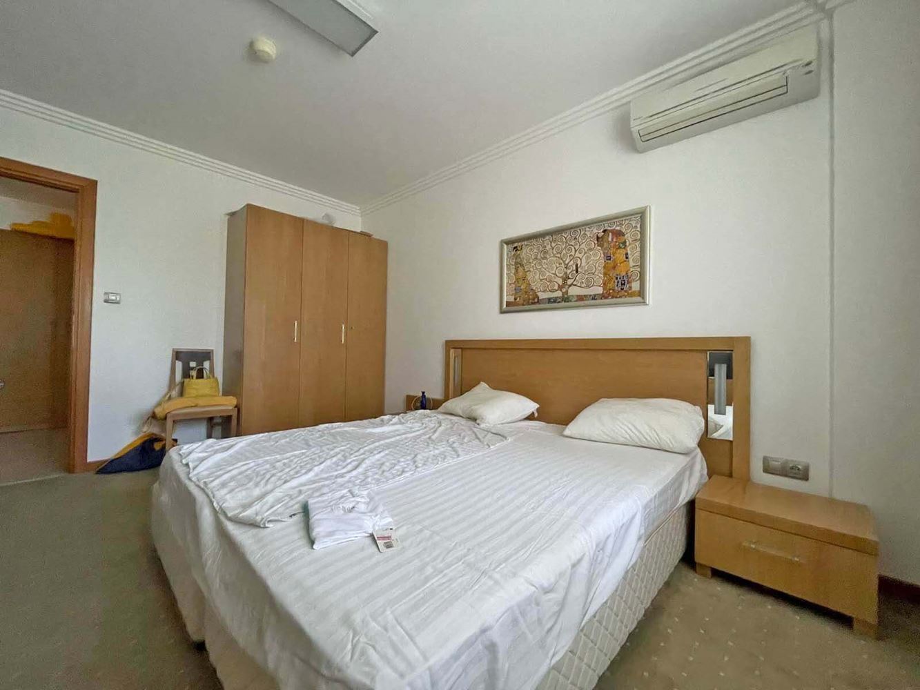 Високия стандарт и разнообразни удобства - страхотен двустаен апартамент в луксозен комплекс на първа линия в Равда