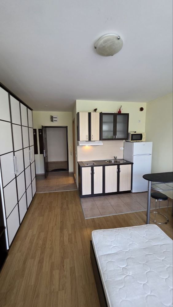 Практично и уютно студио на Слънчев бряг – уют и спокойствие с гледка към басейна