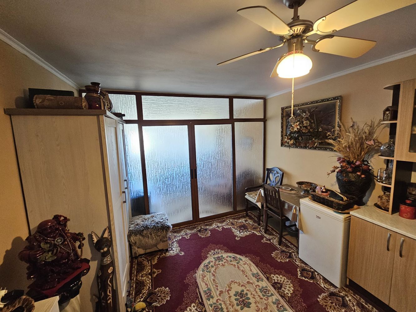 Студио с морска панорама в Свети Влас – с паркомясто и без такса поддръжка