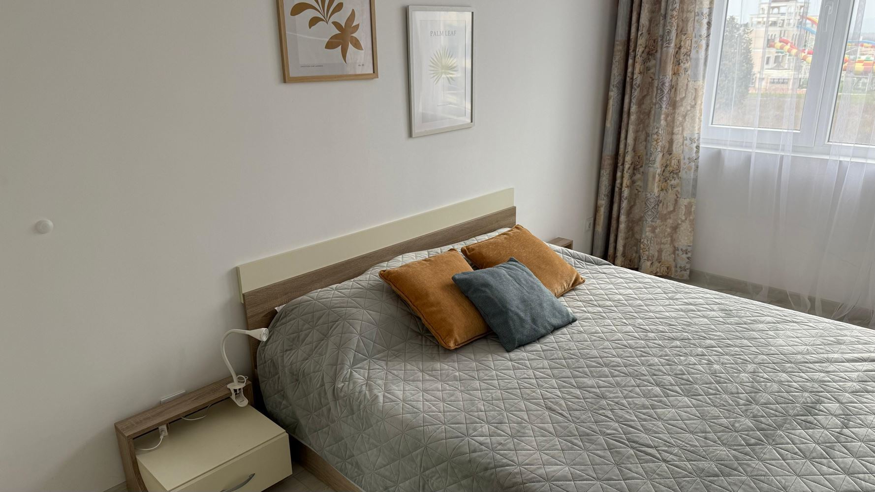 Просторен и модерен двустаен апартамент с всички удобства в Поморие