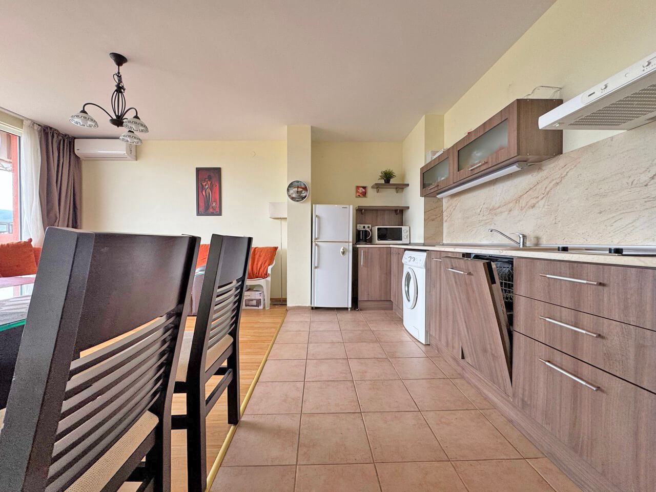 Двустаен апартамент в Слънчев бряг – уют, комфорт и пълноценен живот край морето