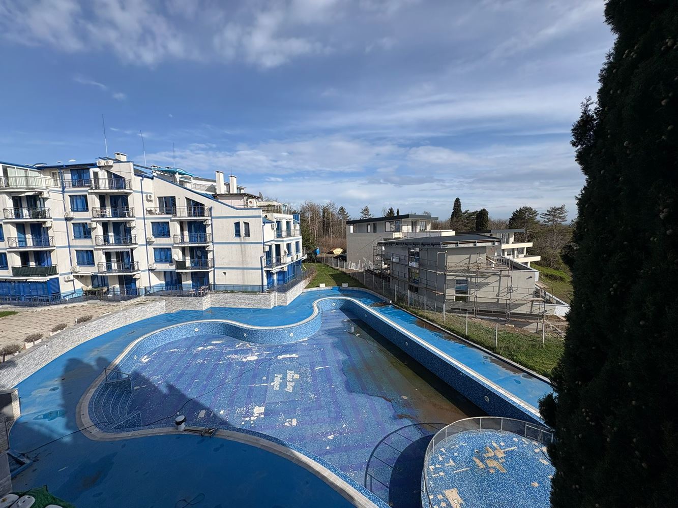 Просторен двустаен апартамент на първа линия море в Поморие