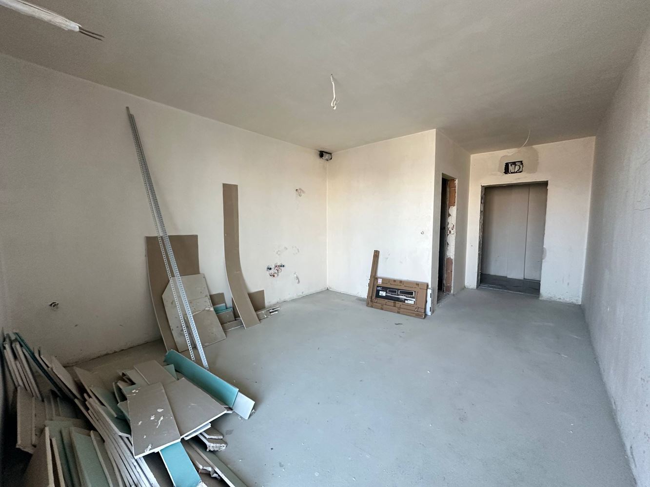 Ново партерно студио на 200 метра от плажа в Несебър – комфорт, стил и отлична локация