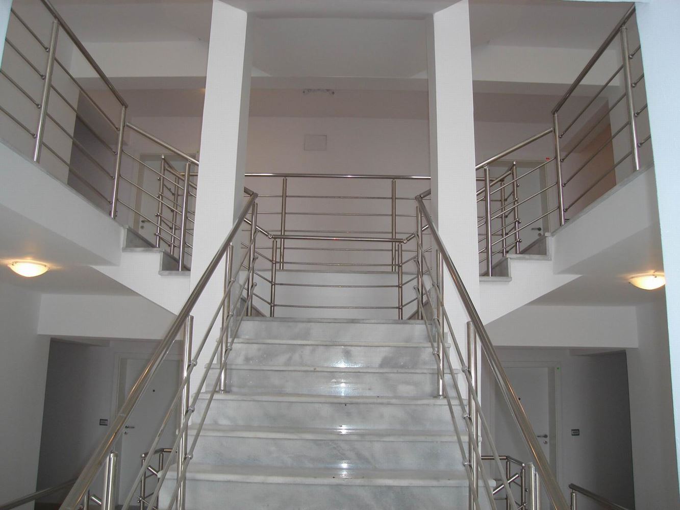 Просторен и модерен двустаен апартамент с всички удобства в Поморие