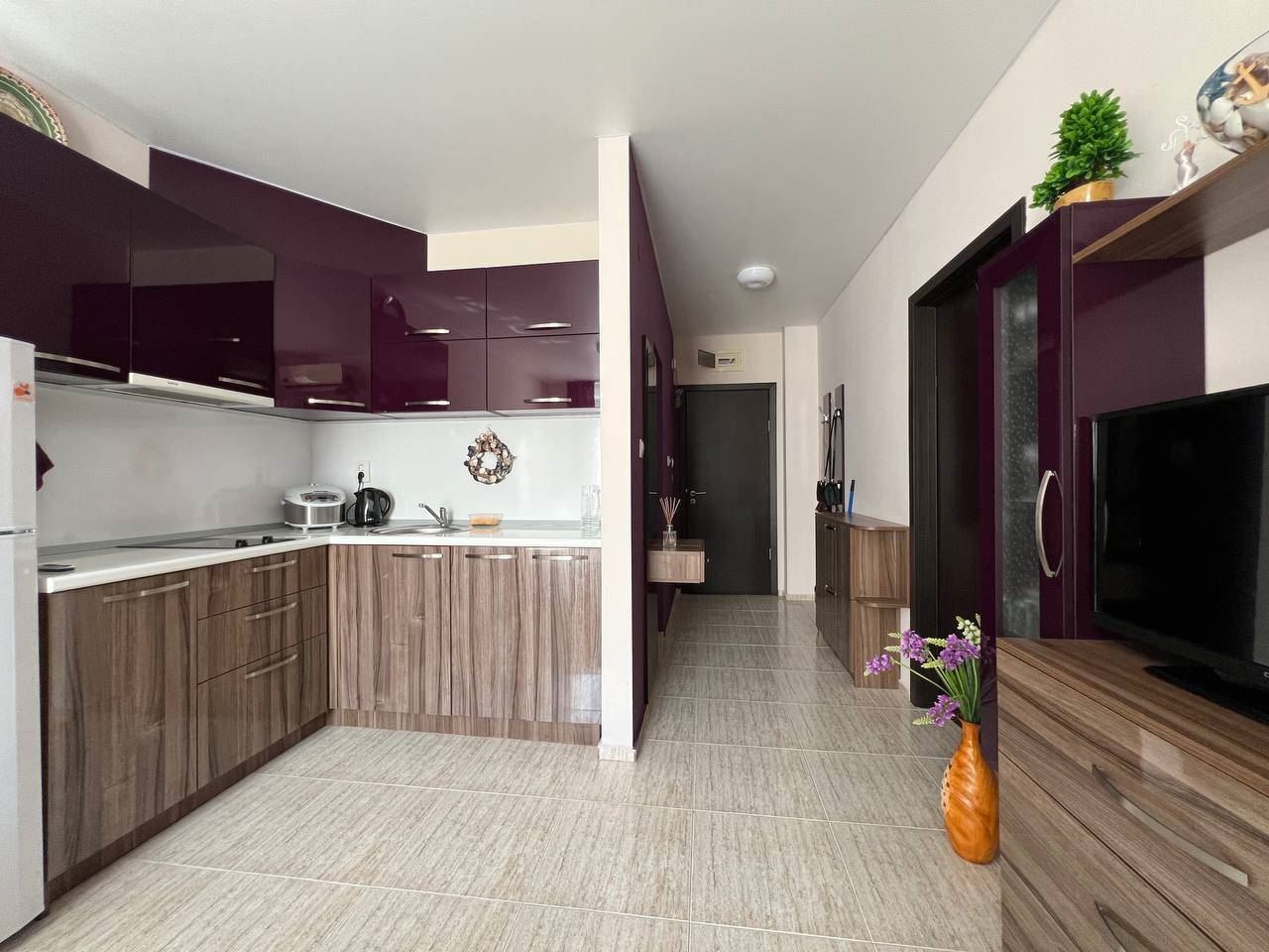 Двустаен апартамент с готово обзавеждане в Слънчев бряг – комфорт и удобство близо до плажа