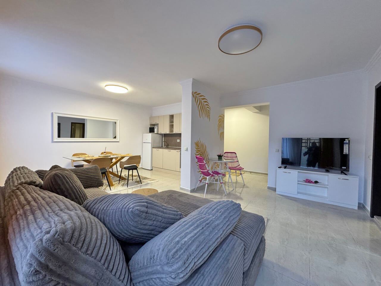 Просторен двустаен апартамент в престижен комплекс в Свети Влас – на 200 метра от морето