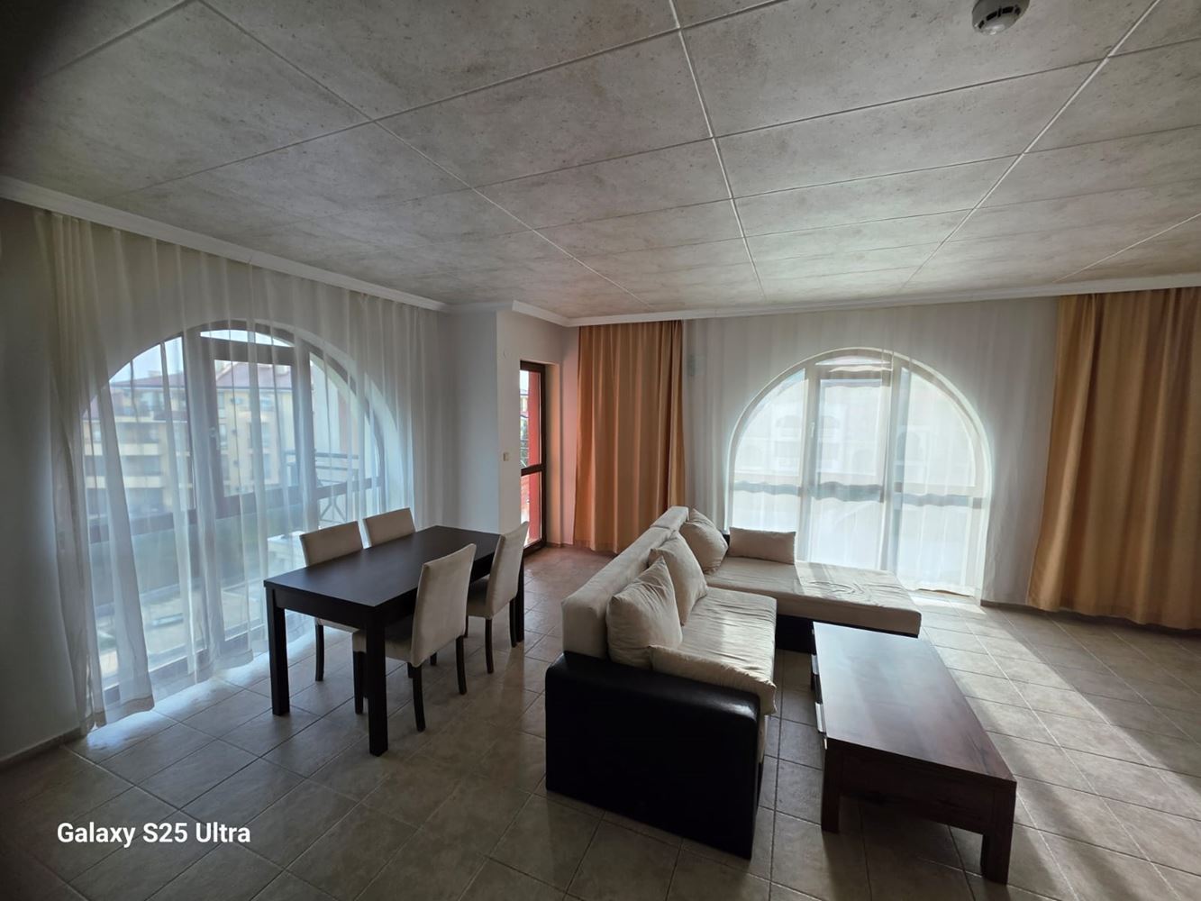 Двустаен апартамент с гледка море и Стария Несебър в Свети Влас