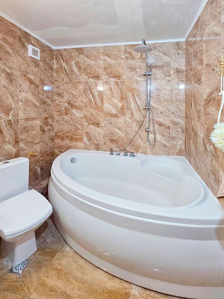 Луксозен тристаен апартамент с морска гледка на първа линия в Равда – 114 м², две тераси и пълен комфорт