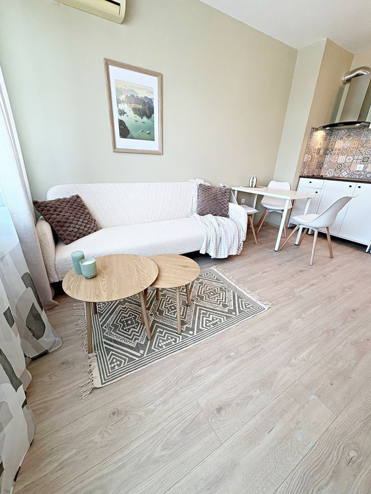 Стилен двустаен апартамент с ниска такса поддръжка в отличен комплекс в Слънчев бряг – готов за нанасяне или инвестиция