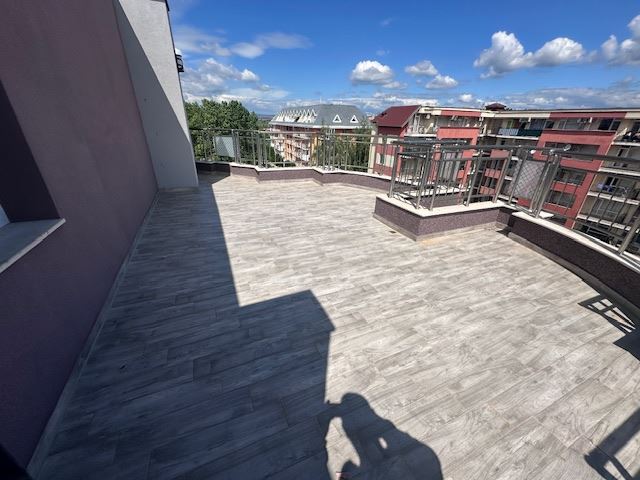 Ново строителство в Слънчев бряг – голям тристаен апартамент без месечни такси!