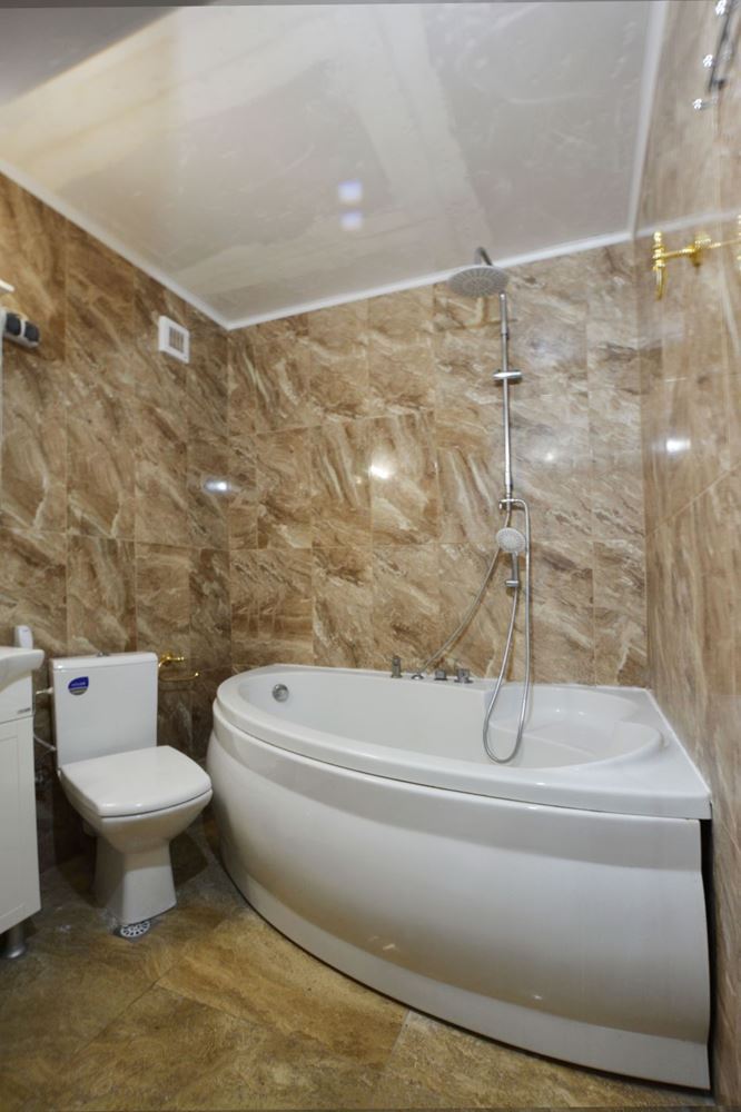 Луксозен тристаен апартамент с морска гледка на първа линия в Равда – 114 м², две тераси и пълен комфорт