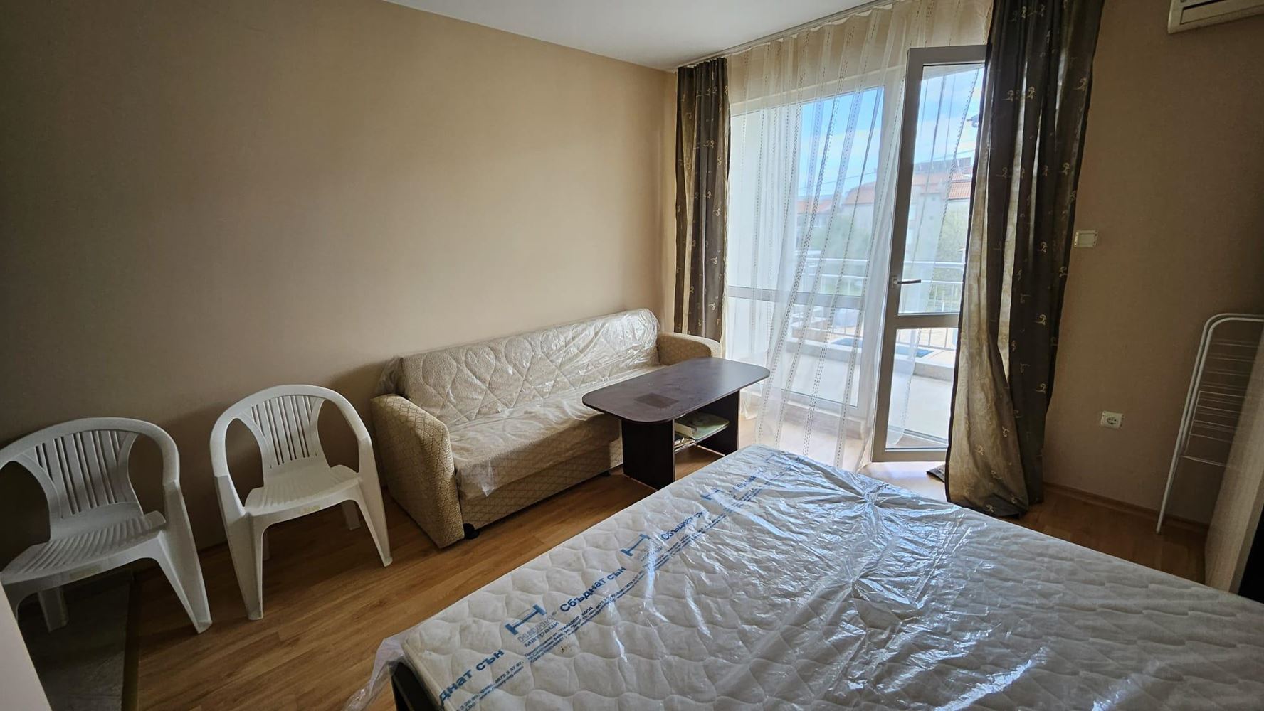 Обзаведено студио в Равда без такса поддръжка – на 200 метра от морето