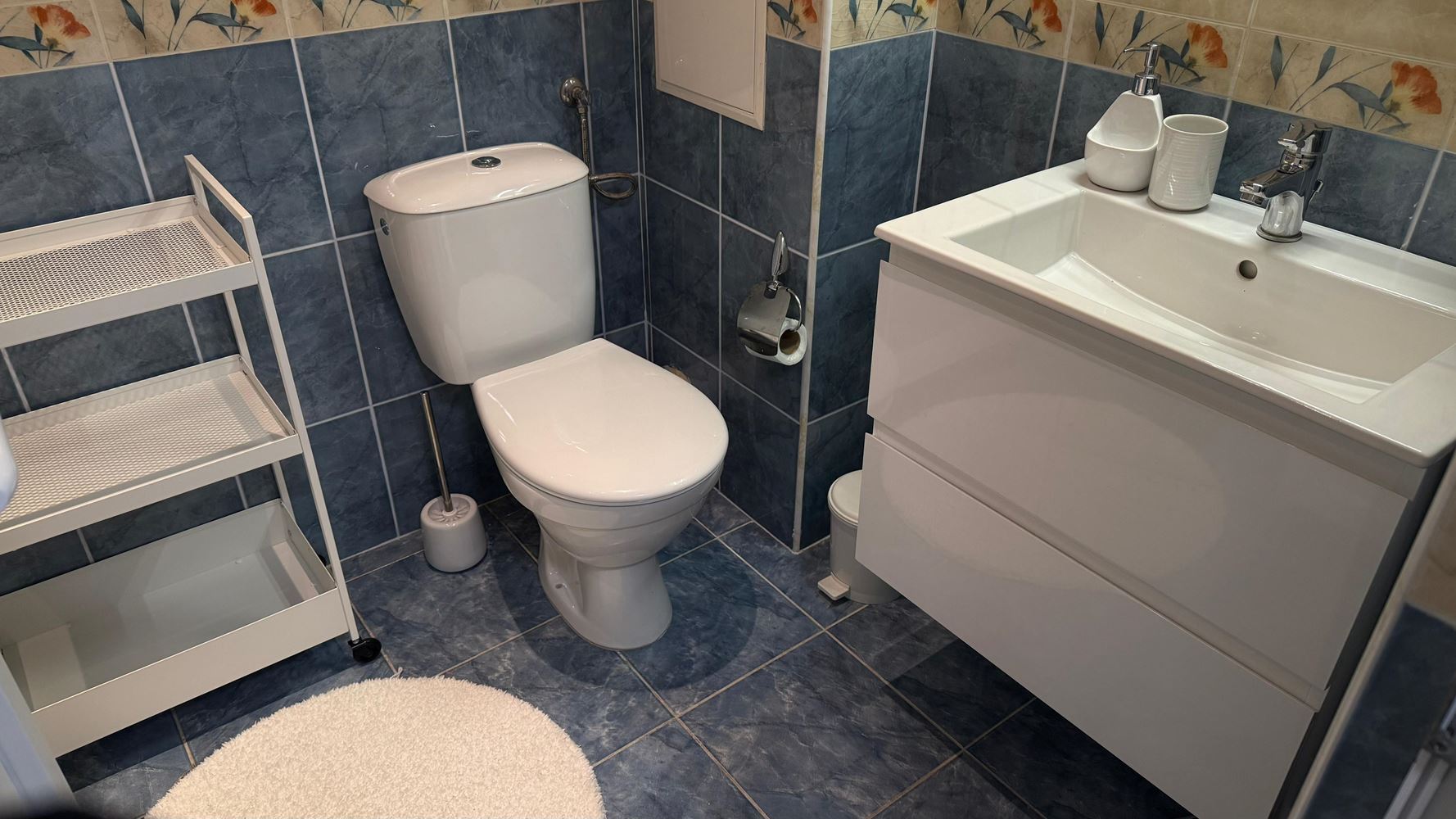 Просторен и модерен двустаен апартамент с всички удобства в Поморие