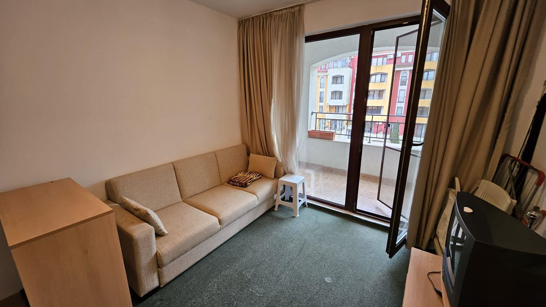 Студио в Ахелой на първа линия и богати удобства – идеално за инвестиция или ваканционен дом