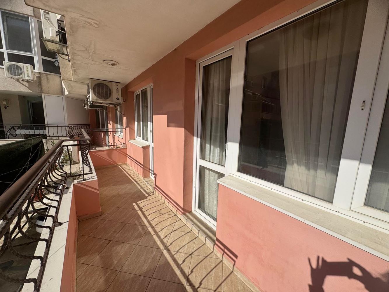 Двустаен апартамент на партер в стария град на Поморие – близо до морето