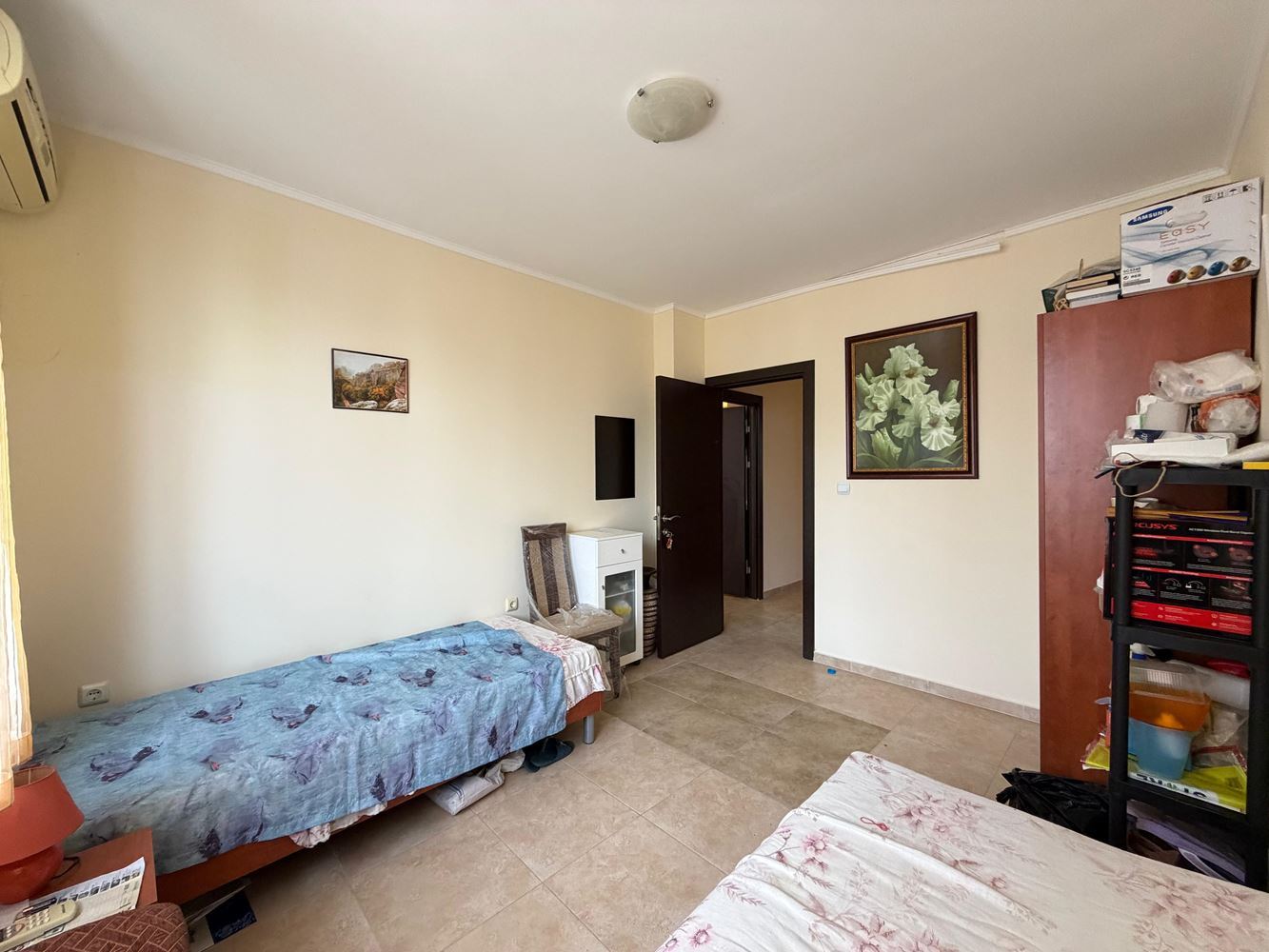 Апартамент с две спални и изглед към басейна в Несебър – простор, комфорт и отлична локация на 300 метра от морето