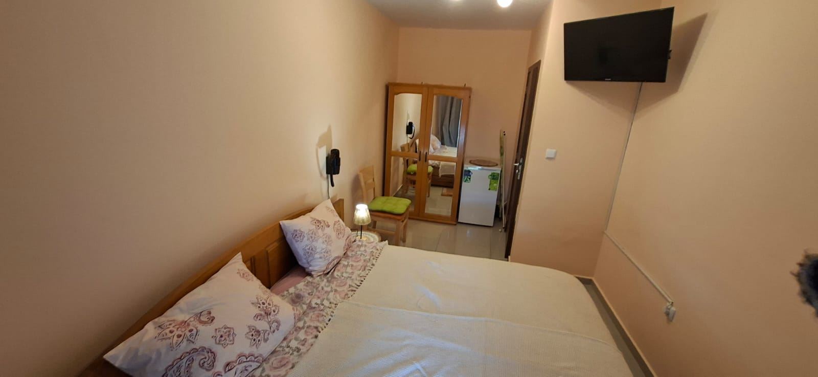 Комфорт и практичност до морето – напълно обзаведен двустаен апартамент в Свети Влас