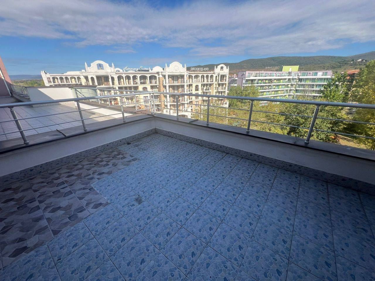 Просторен двустаен апартамент на Слънчев бряг – комфорт и простор в добре поддържан комплекс