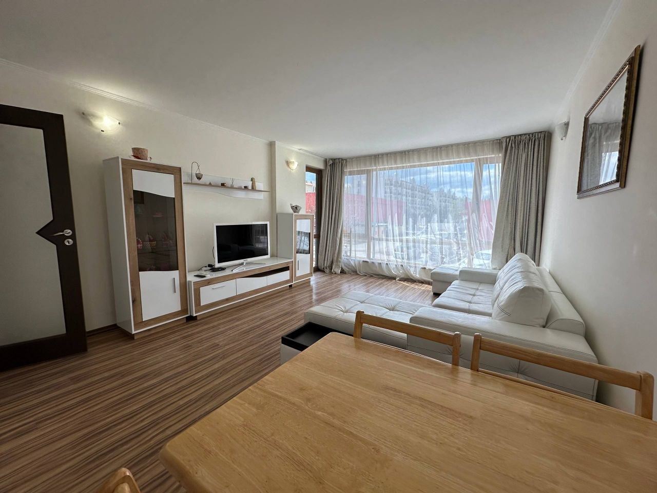 Двустаен апартамент на Слънчев бряг – напълно обзаведен имот с отлична локация и целогодишна инфраструктура