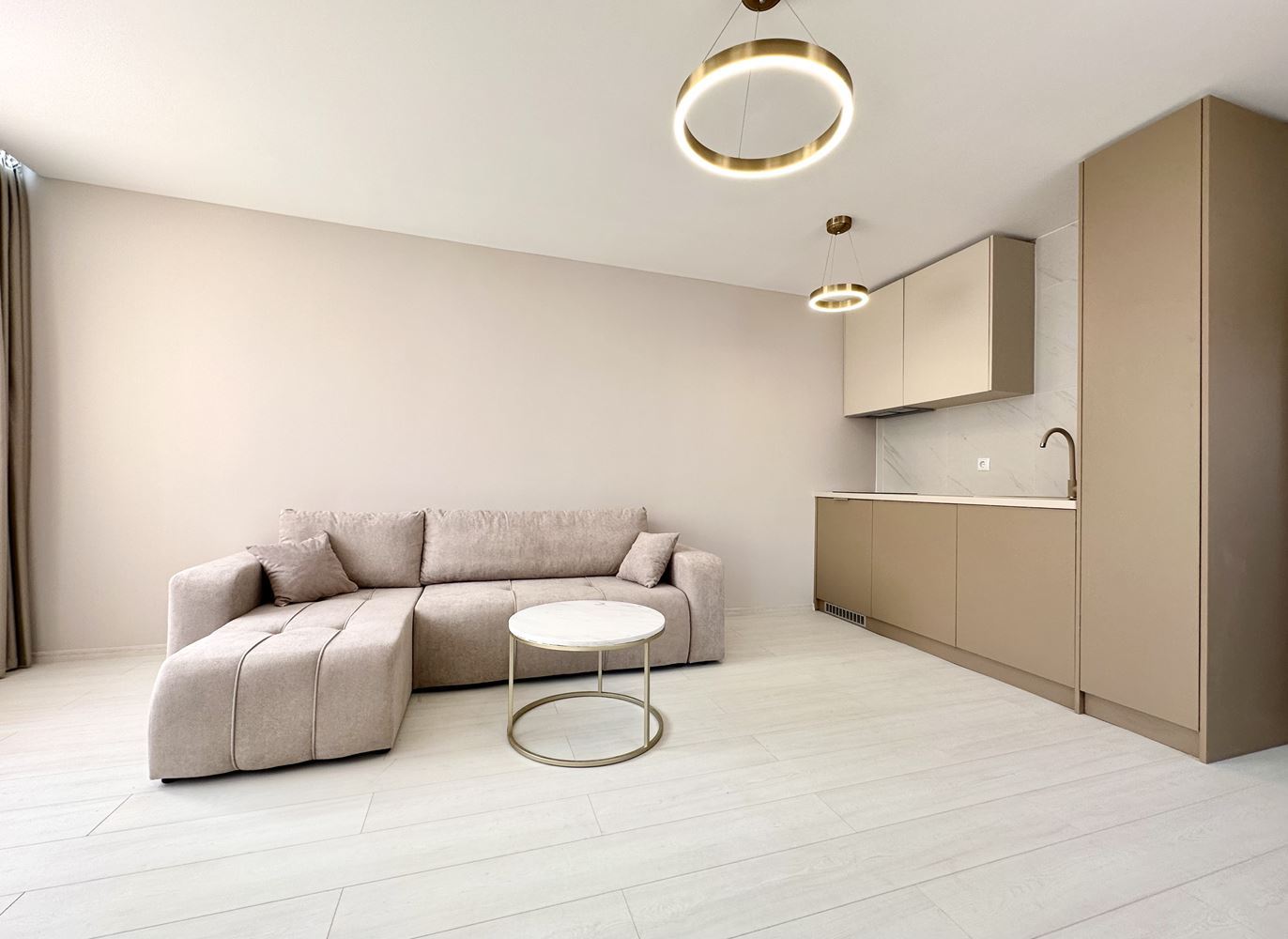 Уютен двустаен апартамент с гледка към басейн и зелени площи в Слънчев бряг – готов за ползване