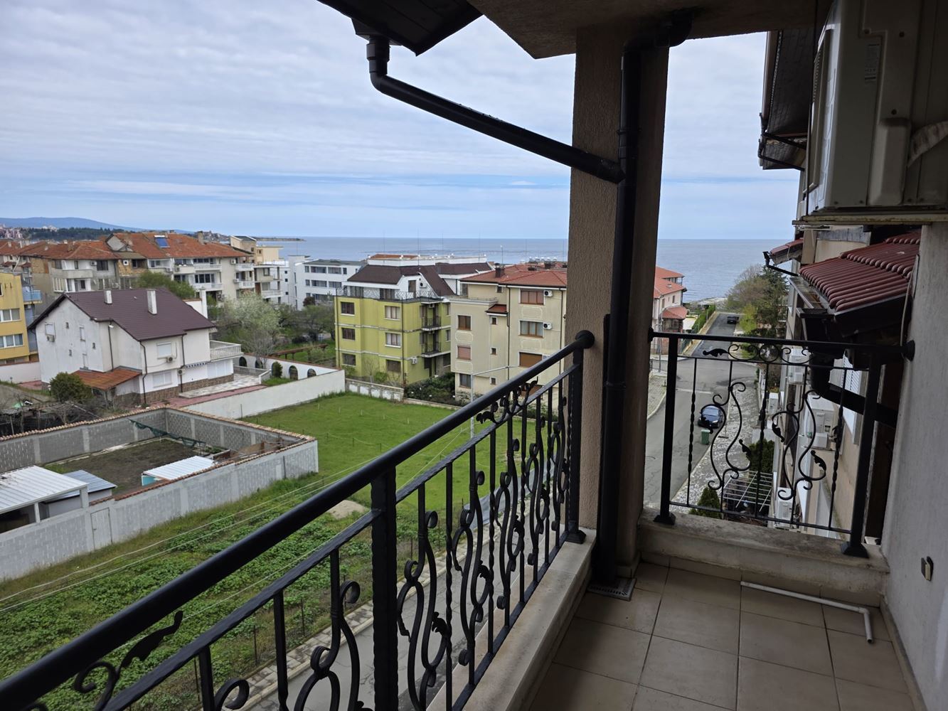 Панорамен апартамент с гледка море в Равда – простор, комфорт и отлична локация на втора линия