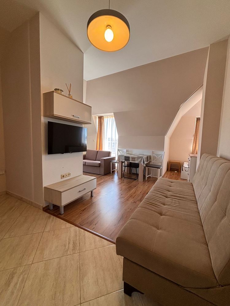 Елегантно студио с панорамна тераса в луксозен комплекс в Слънчев бряг