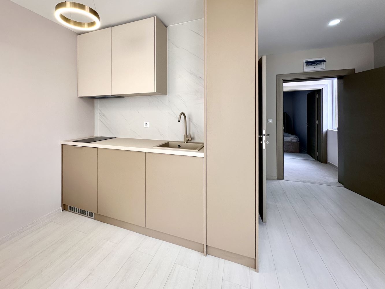 Уютен двустаен апартамент с гледка към басейн и зелени площи в Слънчев бряг – готов за ползване