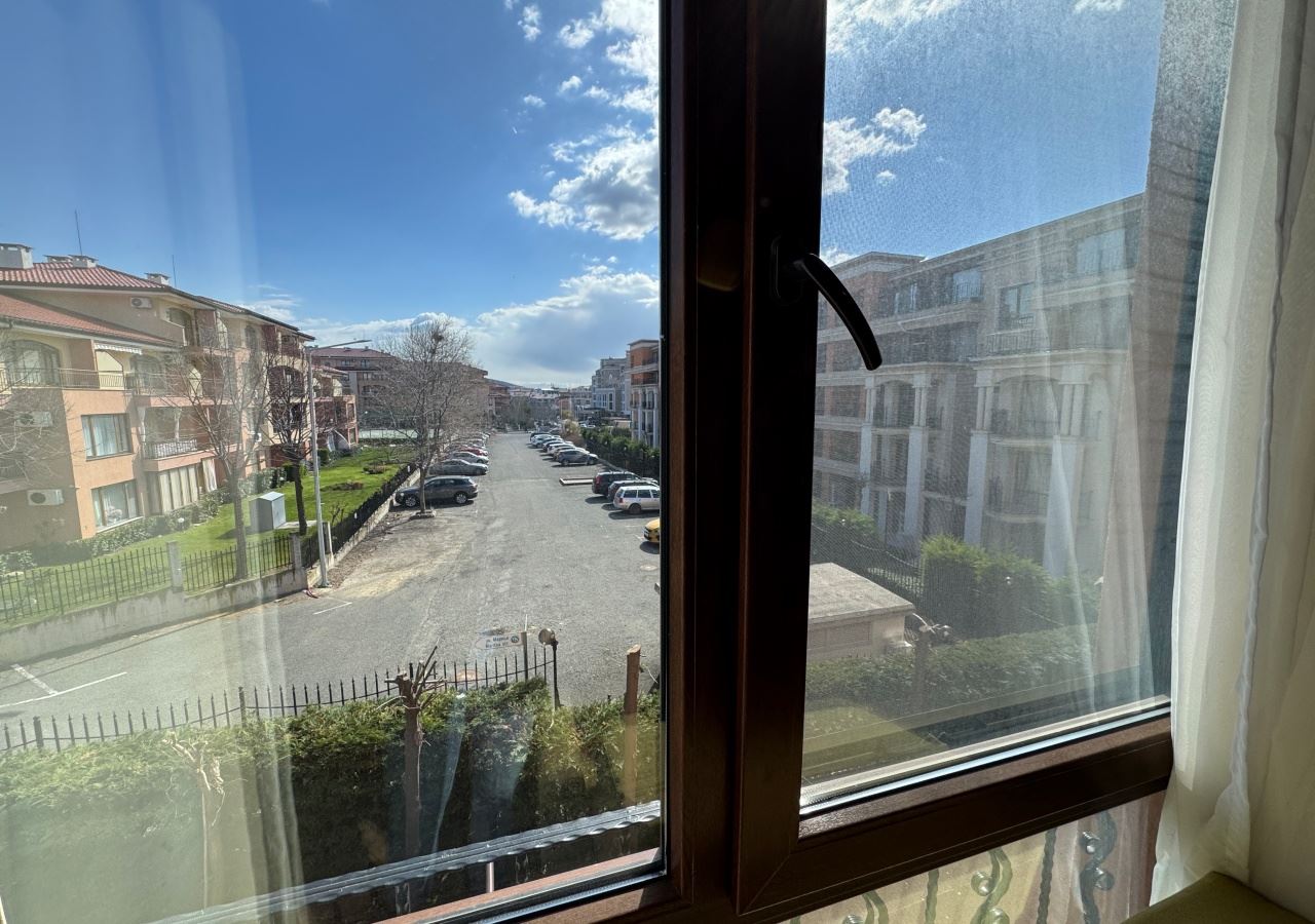 Студио на първа линия море в Свети Влас – комбинация от локация и комфорт 