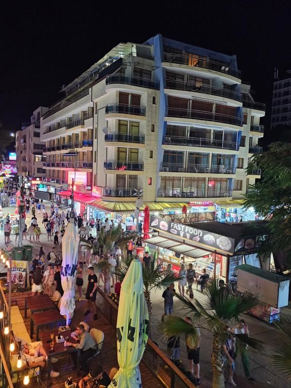 Ексклузивно предложение на първа линия в Слънчев бряг – простор, лукс и невероятна инвестиция с морска панорама