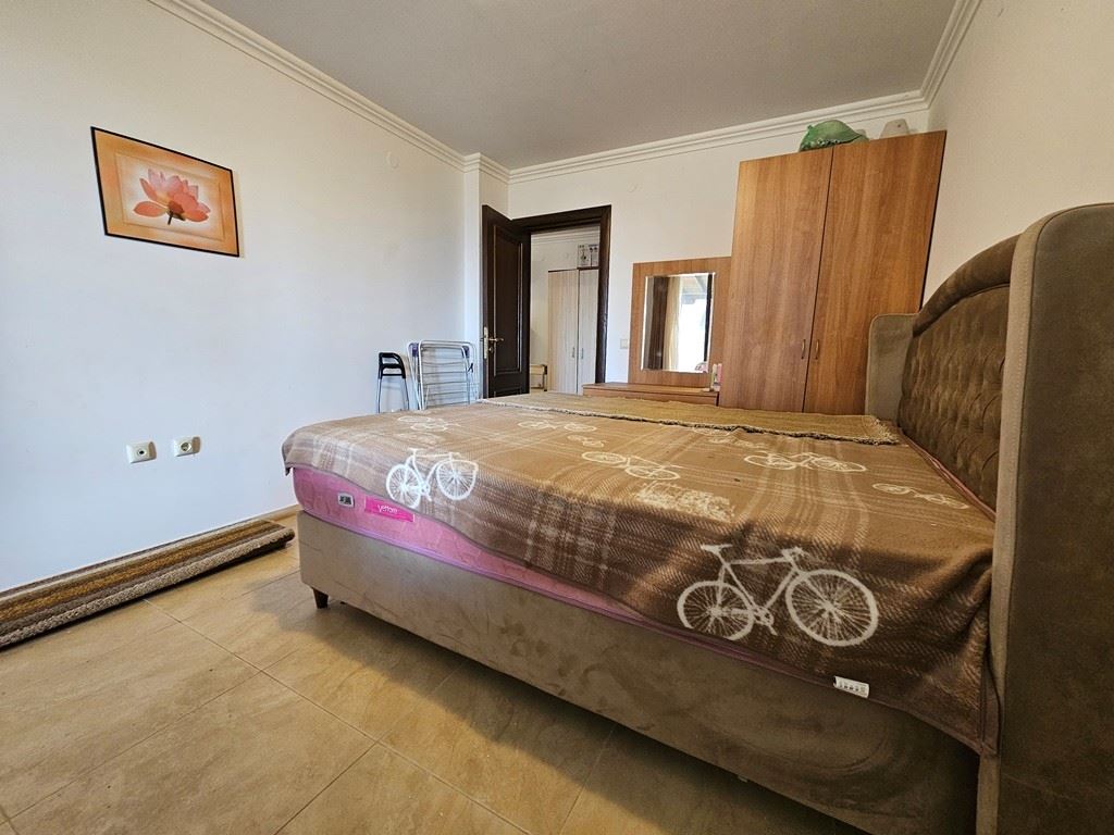 Лукс на първа линия – стилен апартамент с веранда, собствена градина и морска гледка в Свети Влас