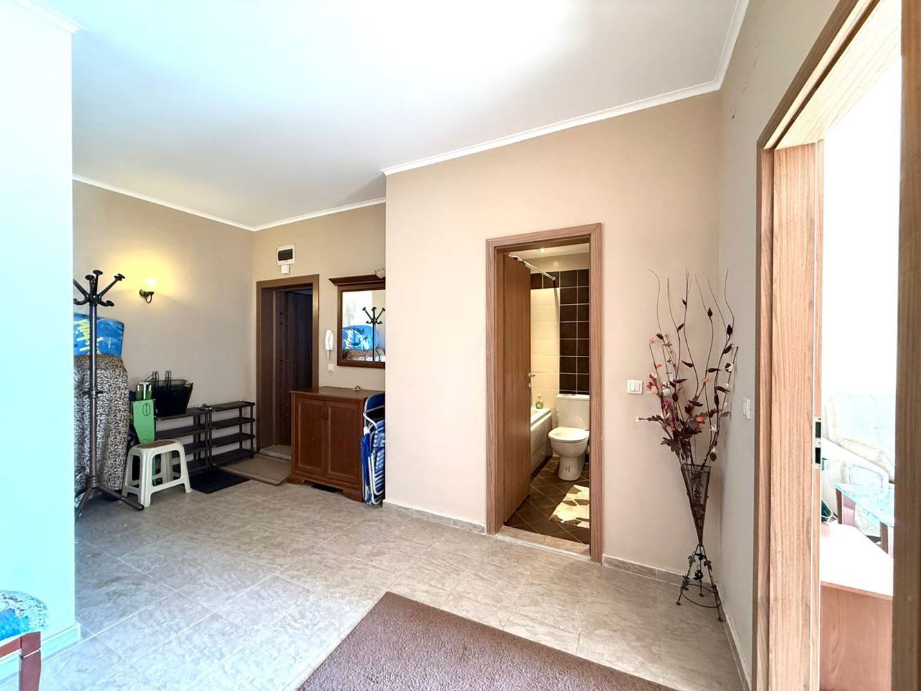 Луксозен двустаен апартамент с панорамна морска гледка в Поморие