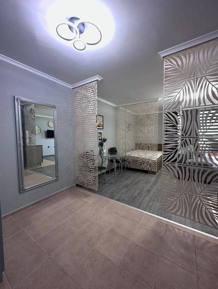 Двустаен апартамент с частична морска гледка в Св. Влас – обзаведен, след ремонт, в луксозен затворен комплекс