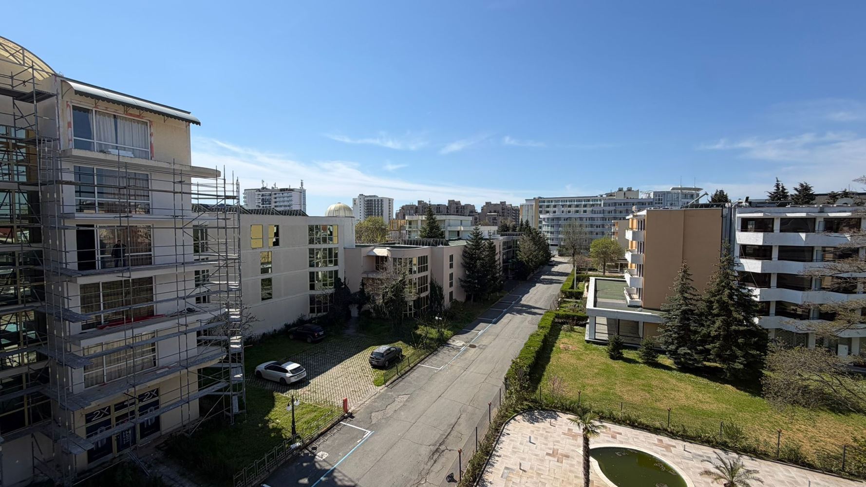 Просторен двустаен апартамент на 300 м от морето в Слънчев бряг – комфорт, сигурност и отлична инвестиция