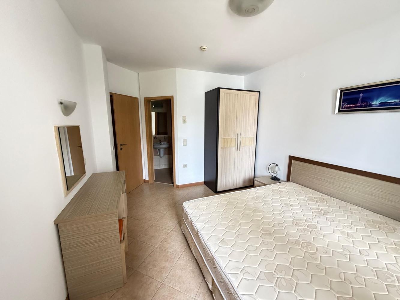 Просторен тристаен апартамент с директен излаз към собствен двор в Слънчев бряг – комфорт, лукс и уют