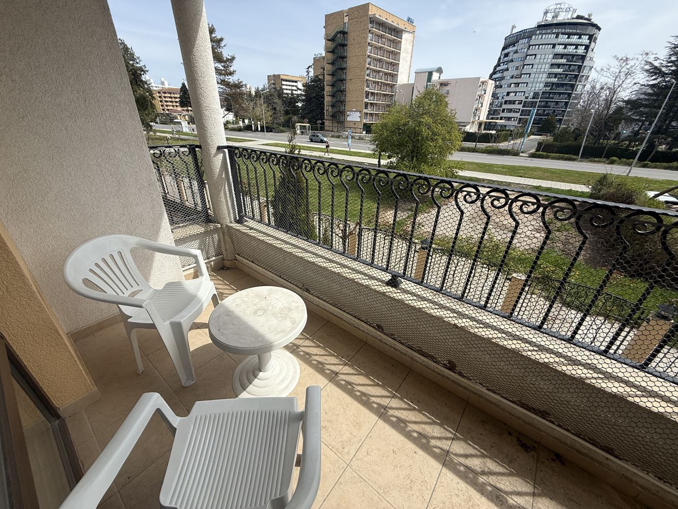 Простор, удобство и отлична локация – студио в сърцето на Слънчев бряг