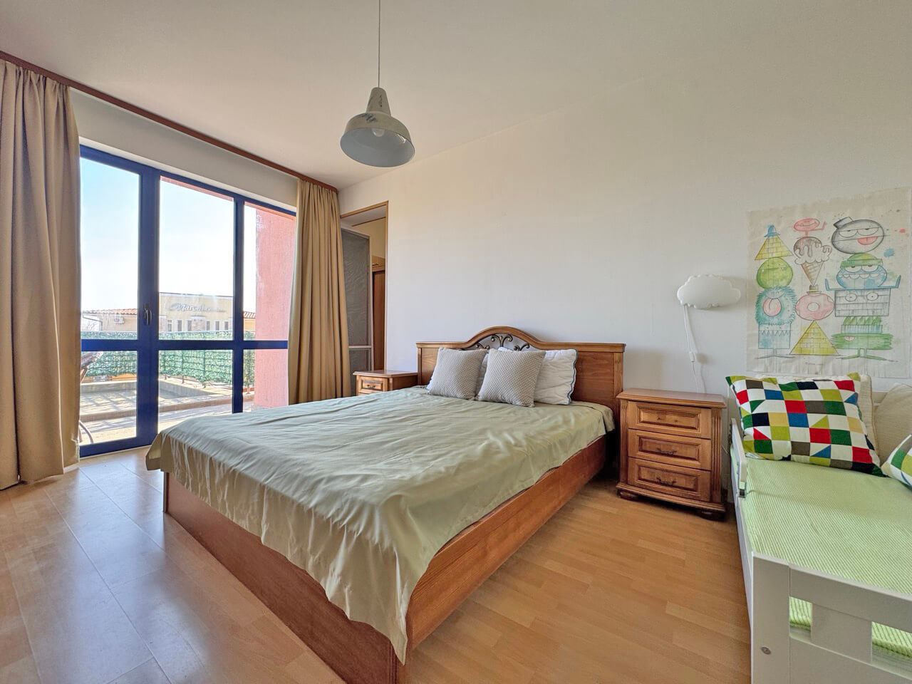 Луксозен пентхаус в Слънчев бряг с впечатляваща панорамна тераса и отлична локация