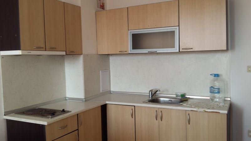 Двустаен апартамент в комплекс "Даймънд скай"