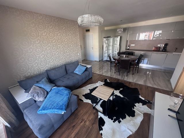 Пентхаус с панорамна морска гледка и собствен плажен достъп в Свети Влас