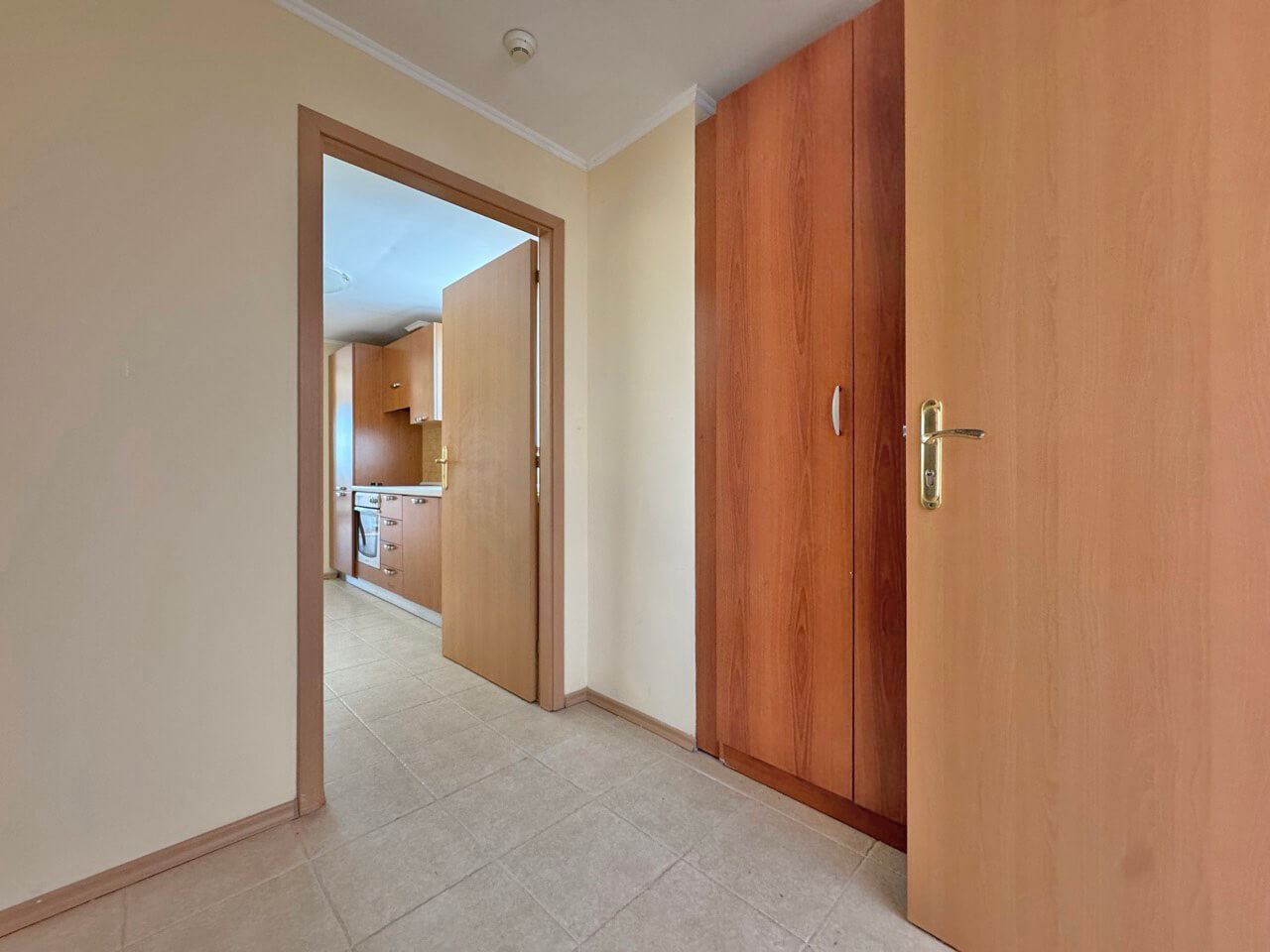 Ексклузивен двустаен апартамент на първа линия в Поморие – лукс, престиж и инвестиция с незабавна възвръщаемост