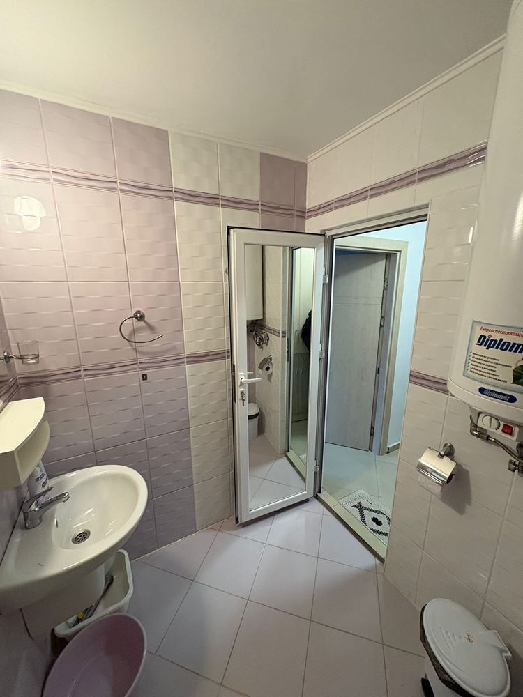 Просторно обзаведено студио в Поморие – източно изложение и отлична локация на 400 м от морето