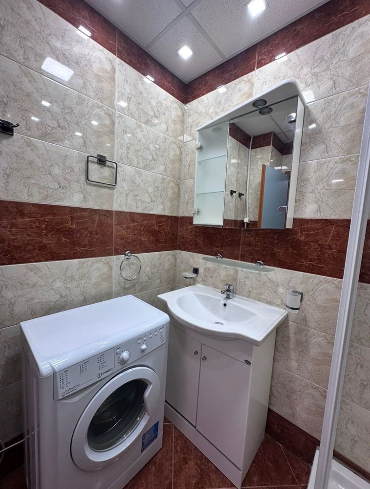 Двустаен апартамент с частична морска гледка в Св. Влас – обзаведен, след ремонт, в луксозен затворен комплекс