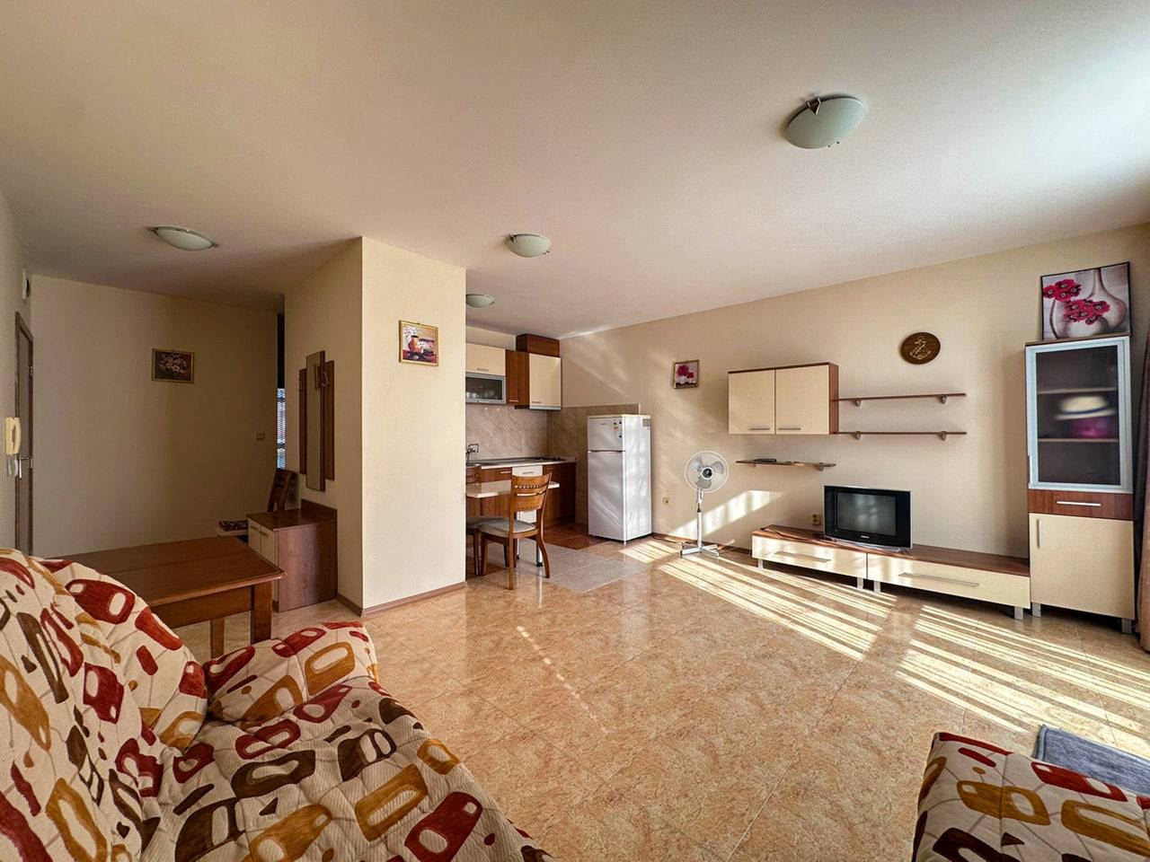 Просторен двустаен апартамент с Акт 16 в Слънчев бряг – комфорт, стил и готов за живеене